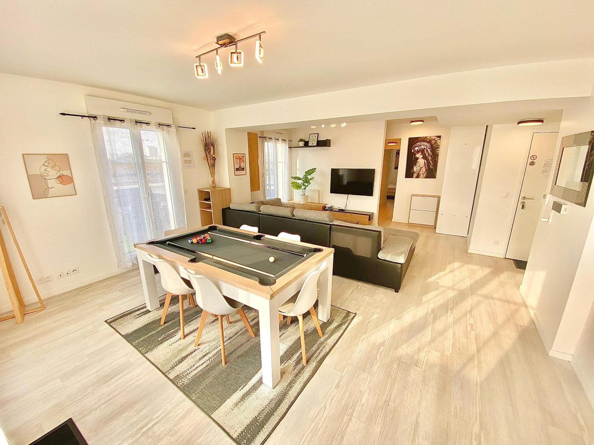 Le Prestige Terrasse-cocon Familial Cosy, Billard & Jacuzzi Avec Vue Sur Paris * Le Blanc-Mesnil