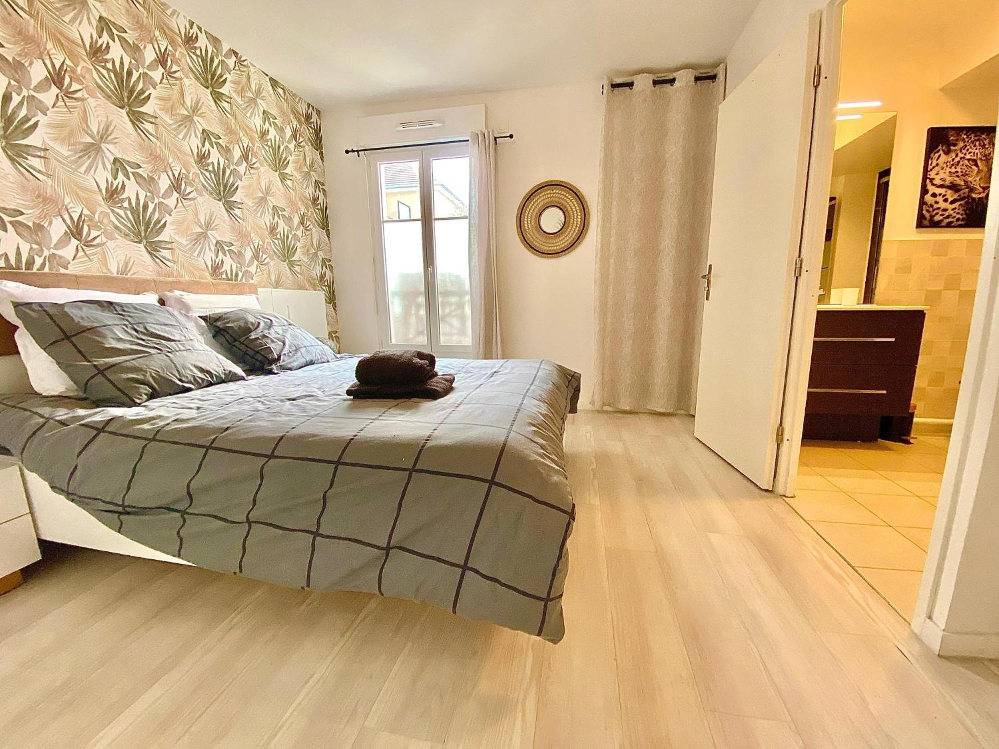 Le Prestige Terrasse-cocon Familial Cosy, Billard & Jacuzzi Avec Vue Sur Paris *